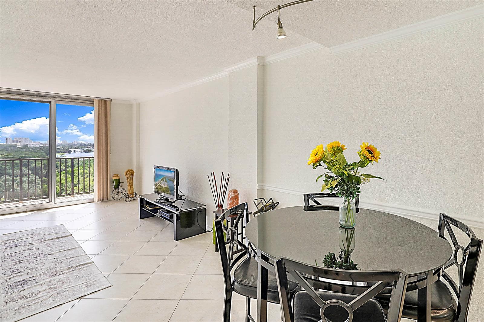 2121 N Ocean Boulevard 1105w photo 8