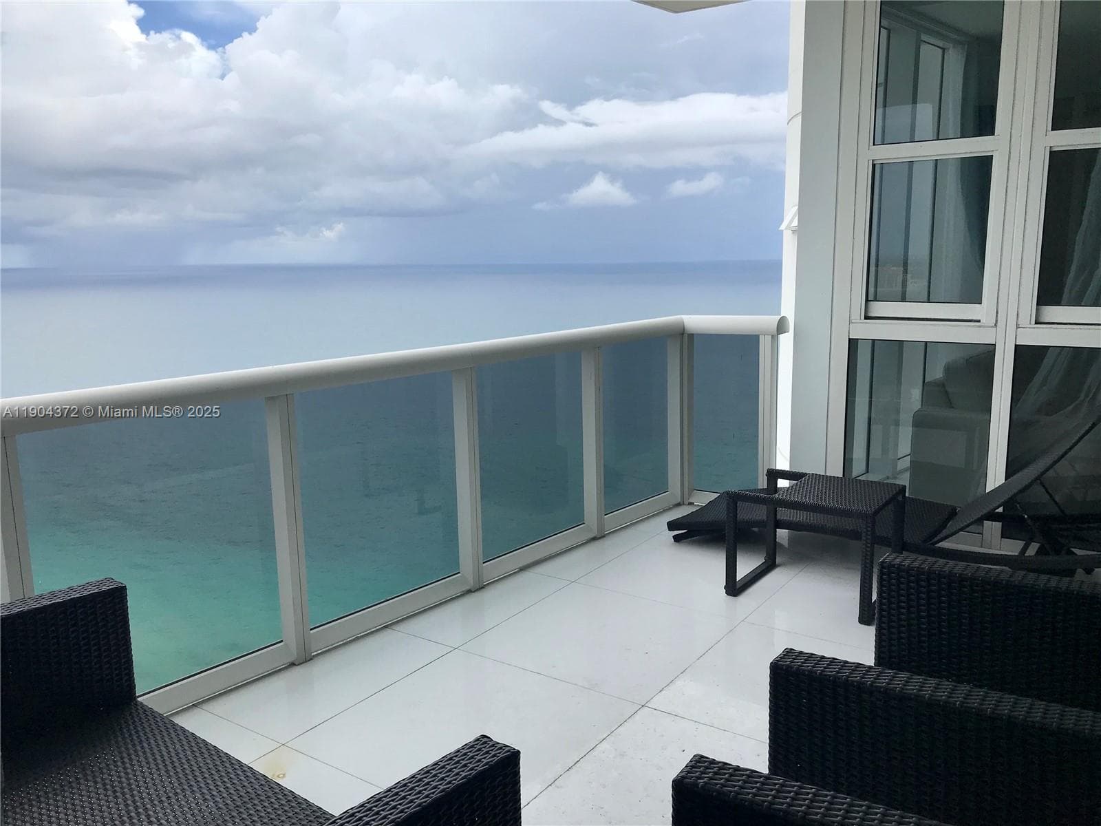 18201 Collins Ave 5104 photo 24