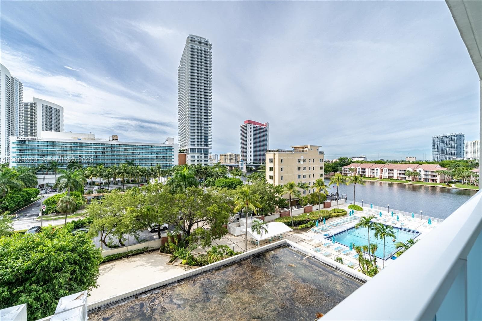 3800 S Ocean Dr 508 (AVAILABLE NOW) photo 13