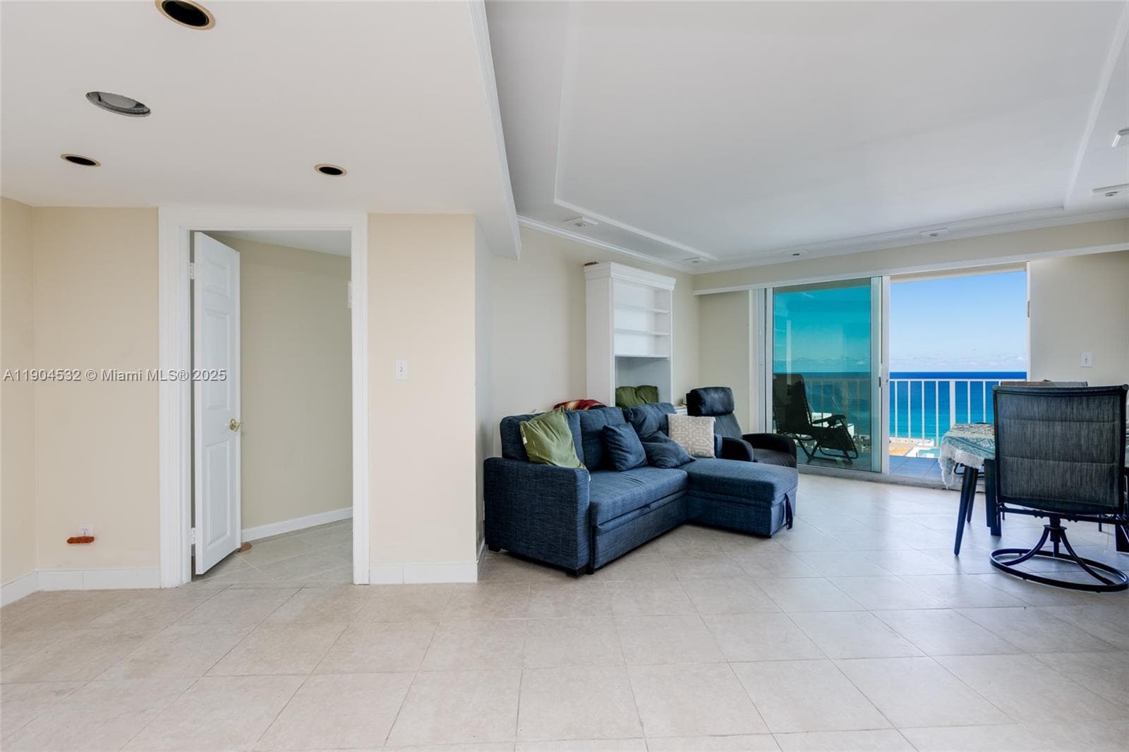 1410 S Ocean Dr 1702 photo 13