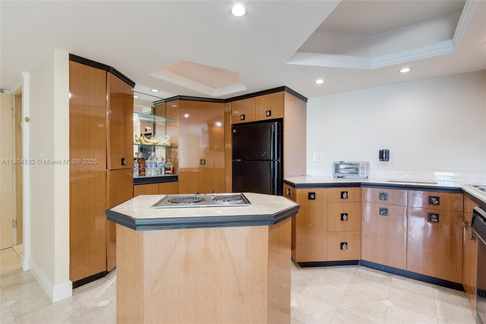 1410 S Ocean Dr 1702 photo 3