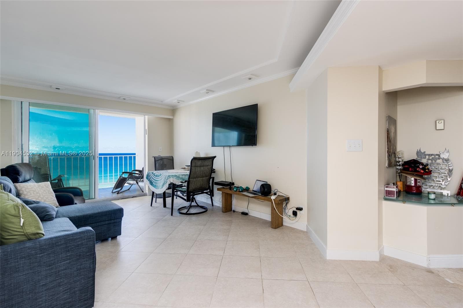 1410 S Ocean Dr 1702 photo 14
