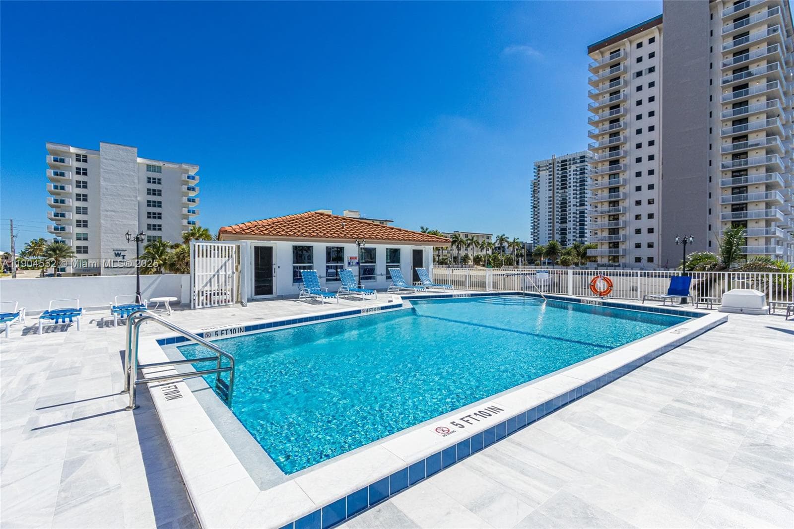 1410 S Ocean Dr 1702 photo 18