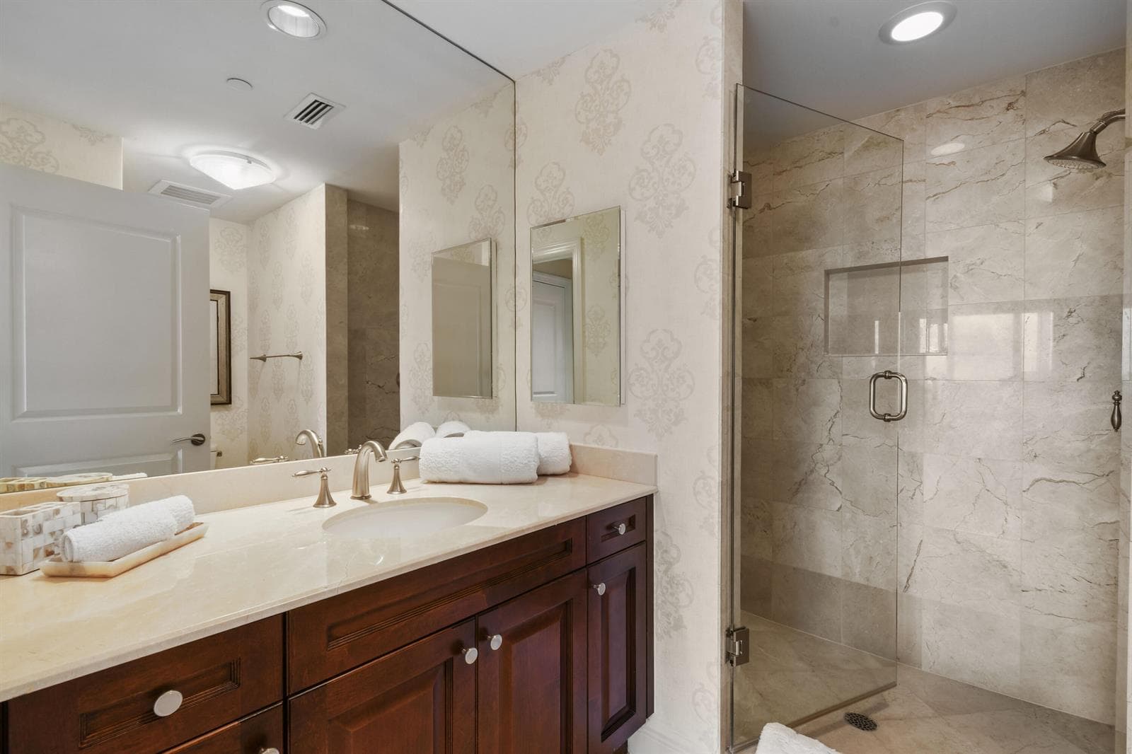 5050 N Ocean Drive 703 photo 17
