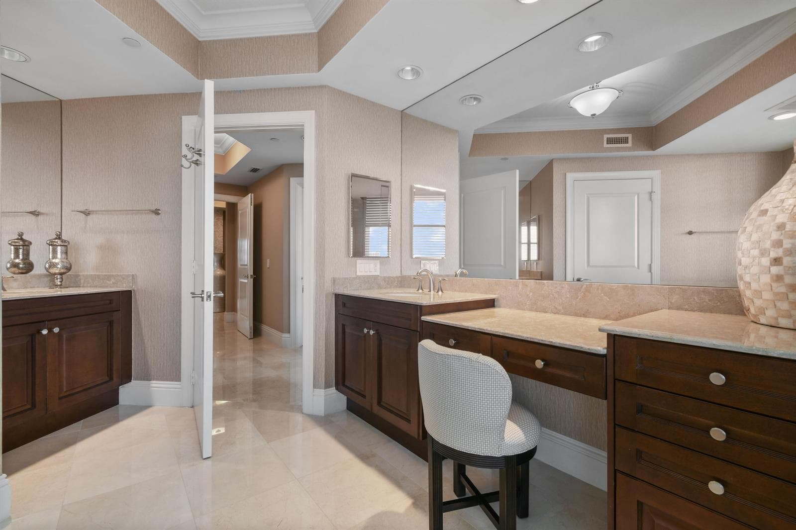 5050 N Ocean Drive 703 photo 15