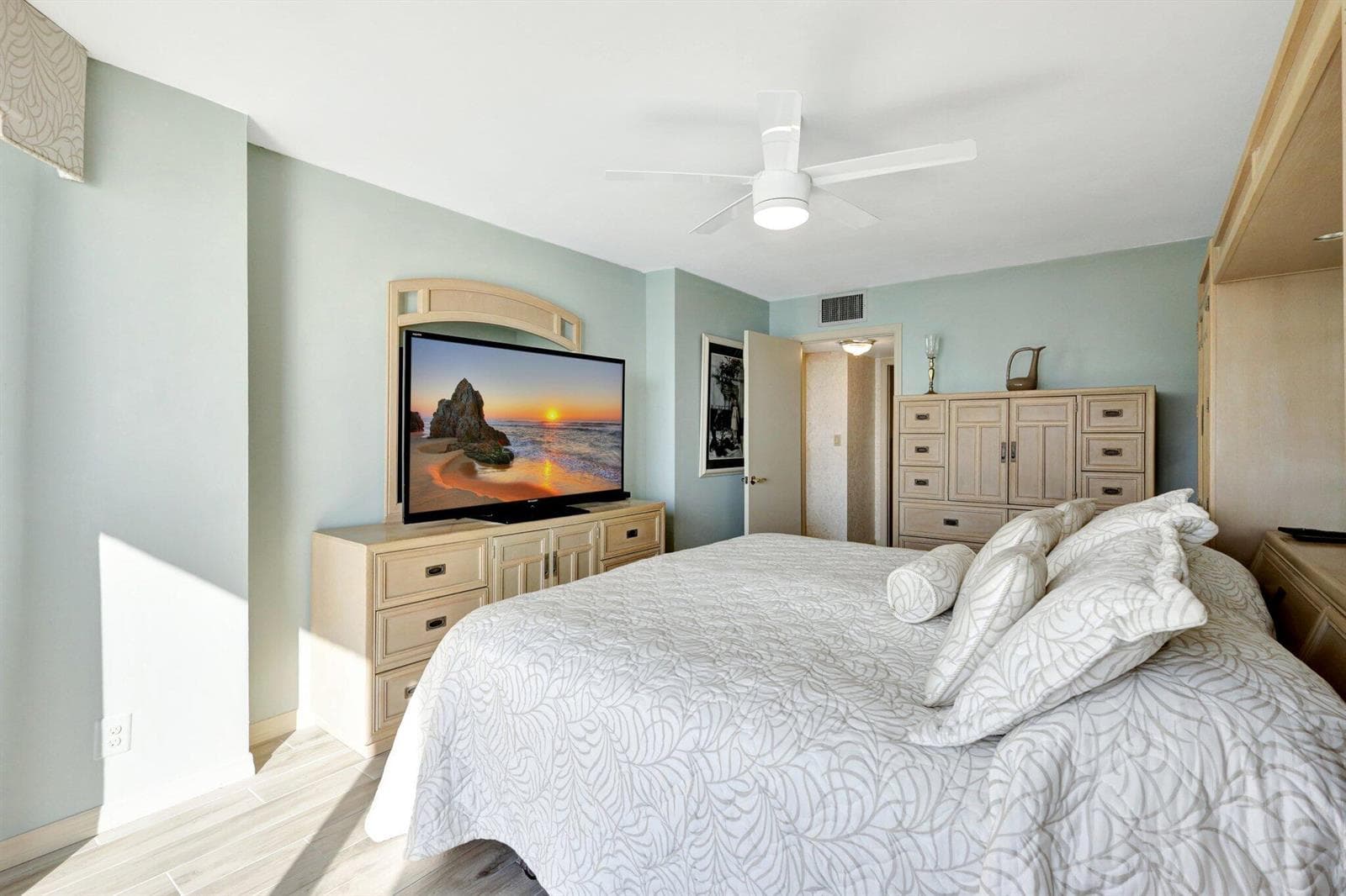 9500 S Ocean Drive Ph-10 photo 23