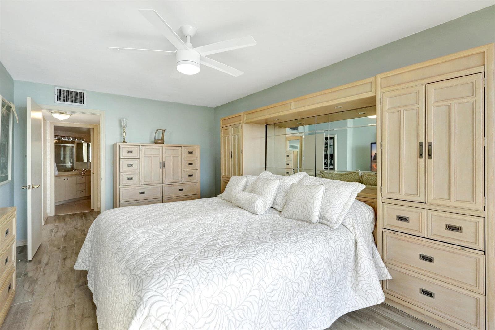 9500 S Ocean Drive Ph-10 photo 22
