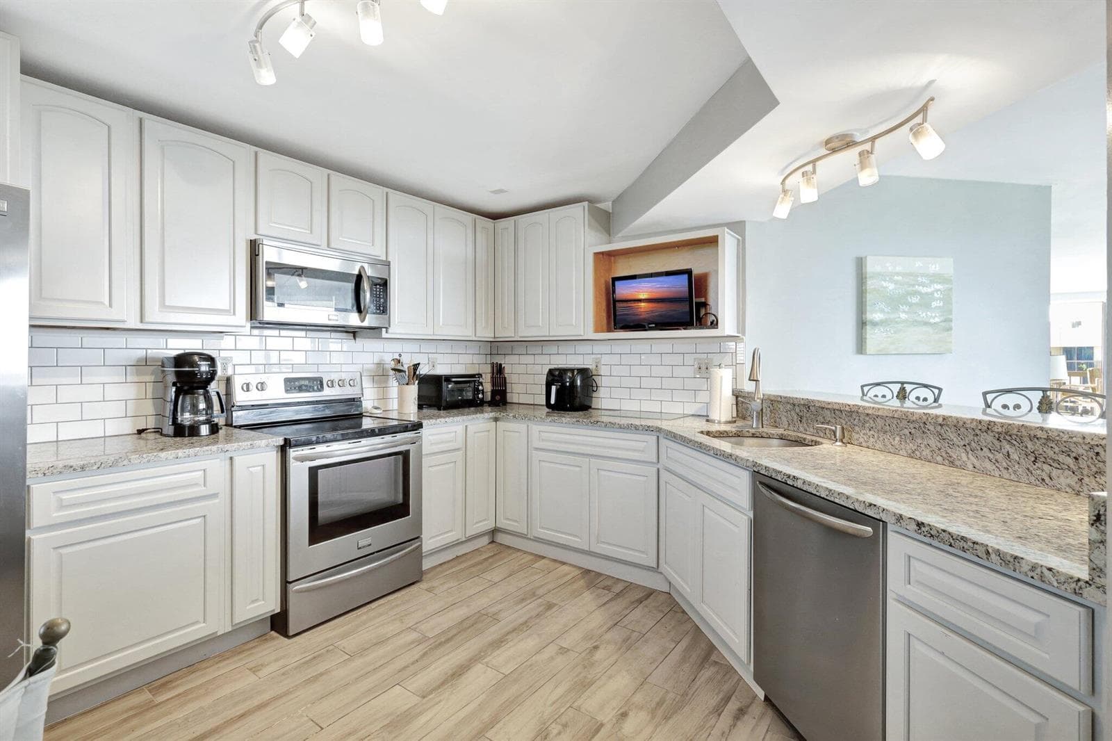 9500 S Ocean Drive Ph-10 photo 5