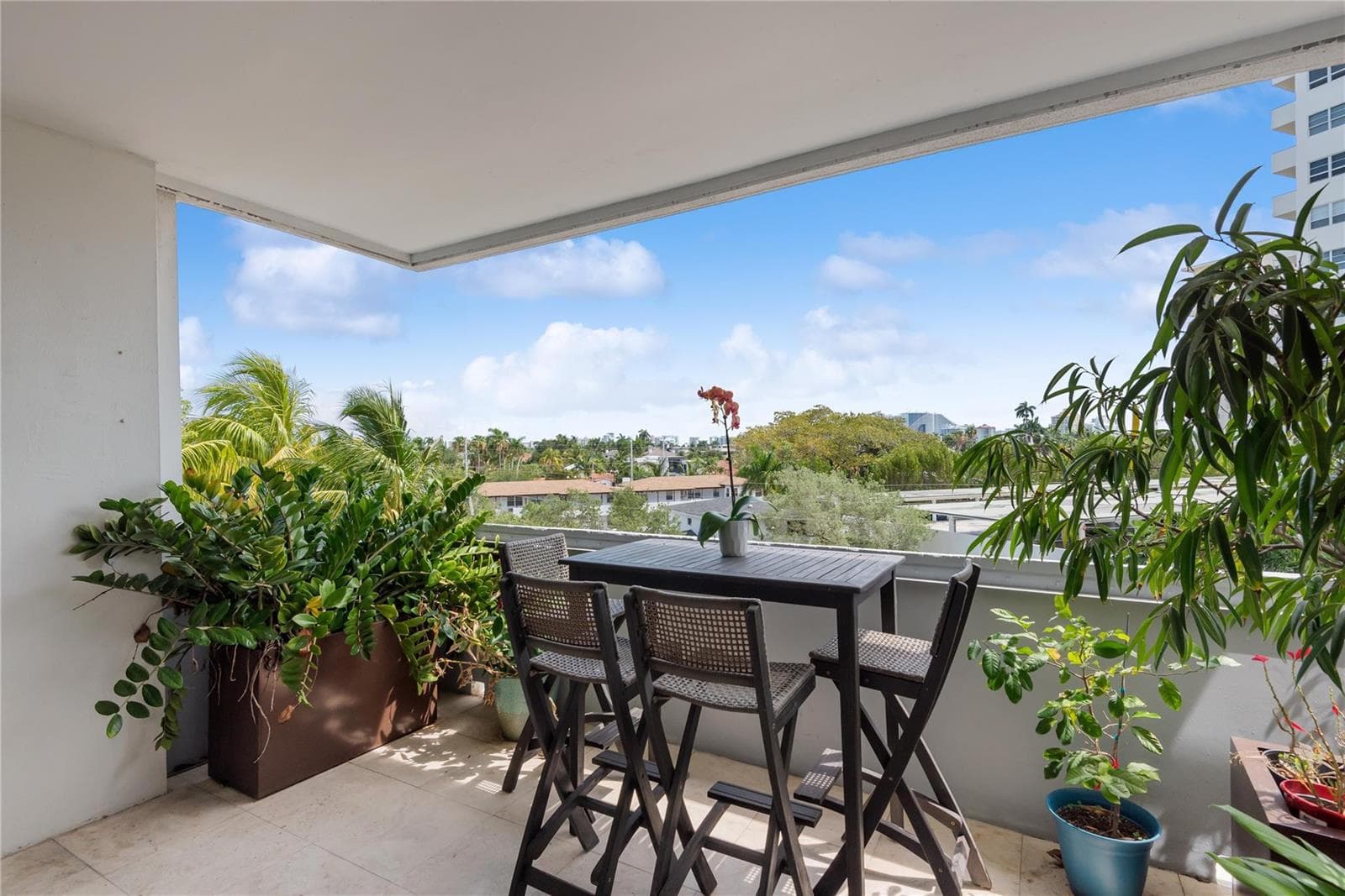 333 Sunset Drive 207 photo 19