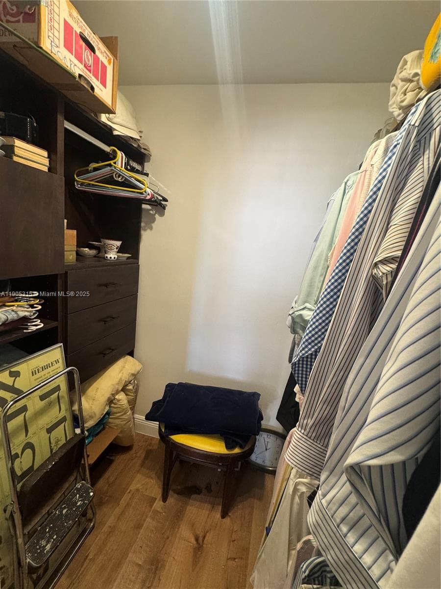 5161 Collins Ave 911 photo 15