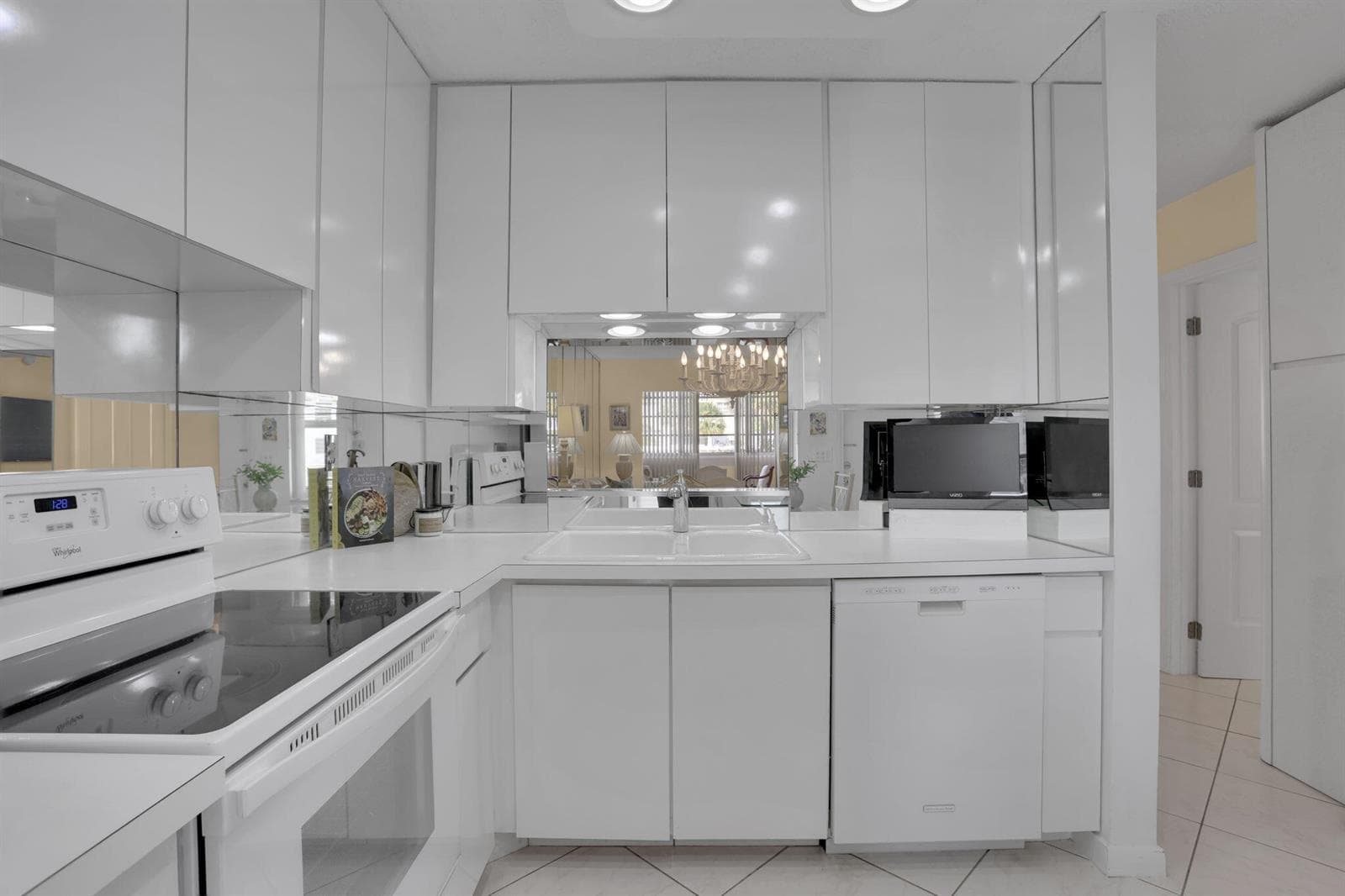 1891 S Ocean Drive 202 photo 3