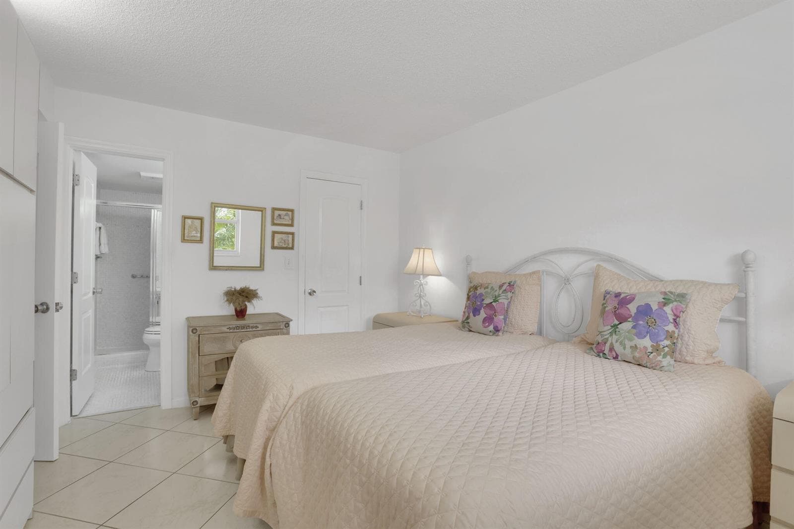 1891 S Ocean Drive 202 photo 14