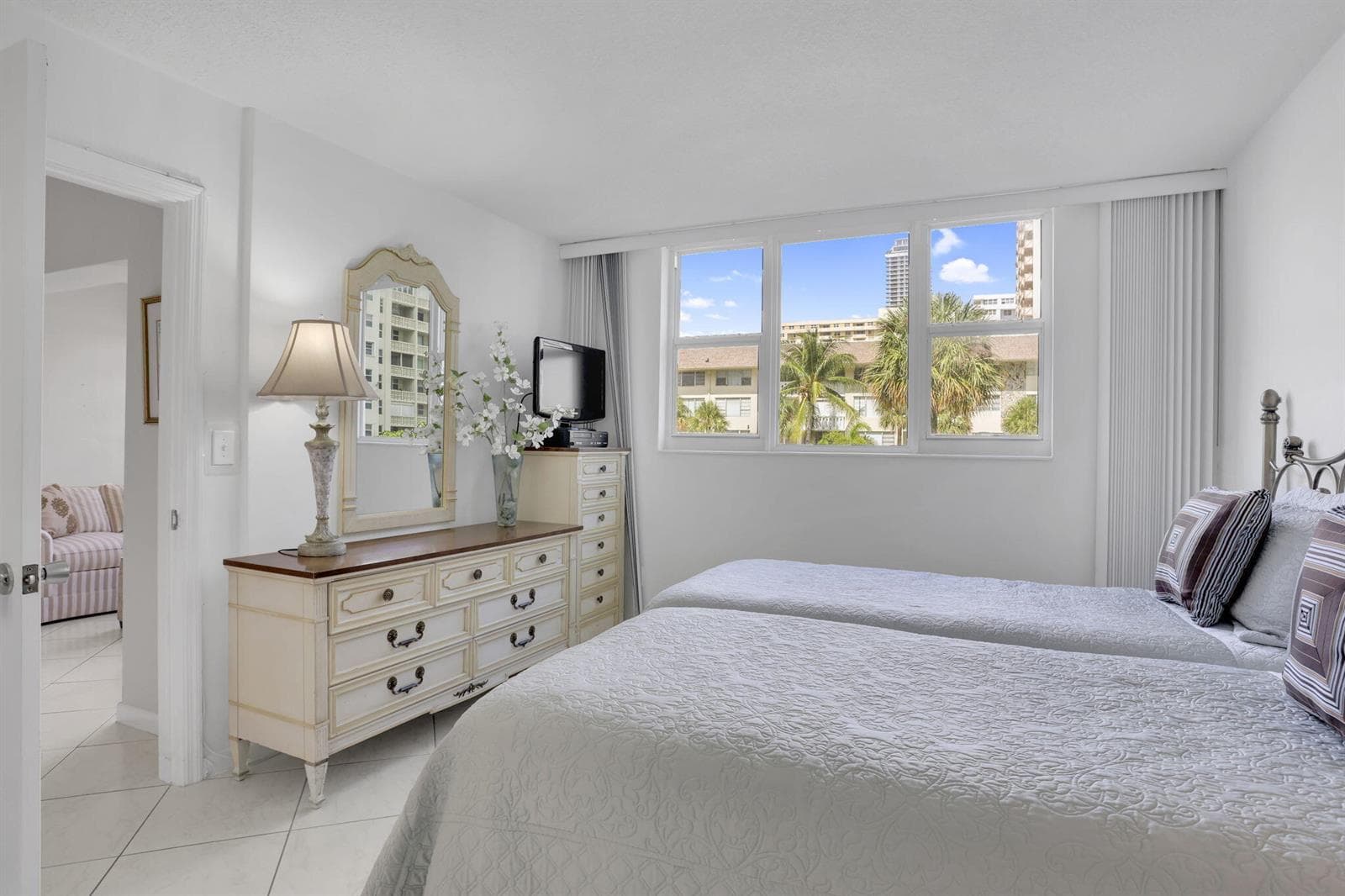 1891 S Ocean Drive 202 photo 11