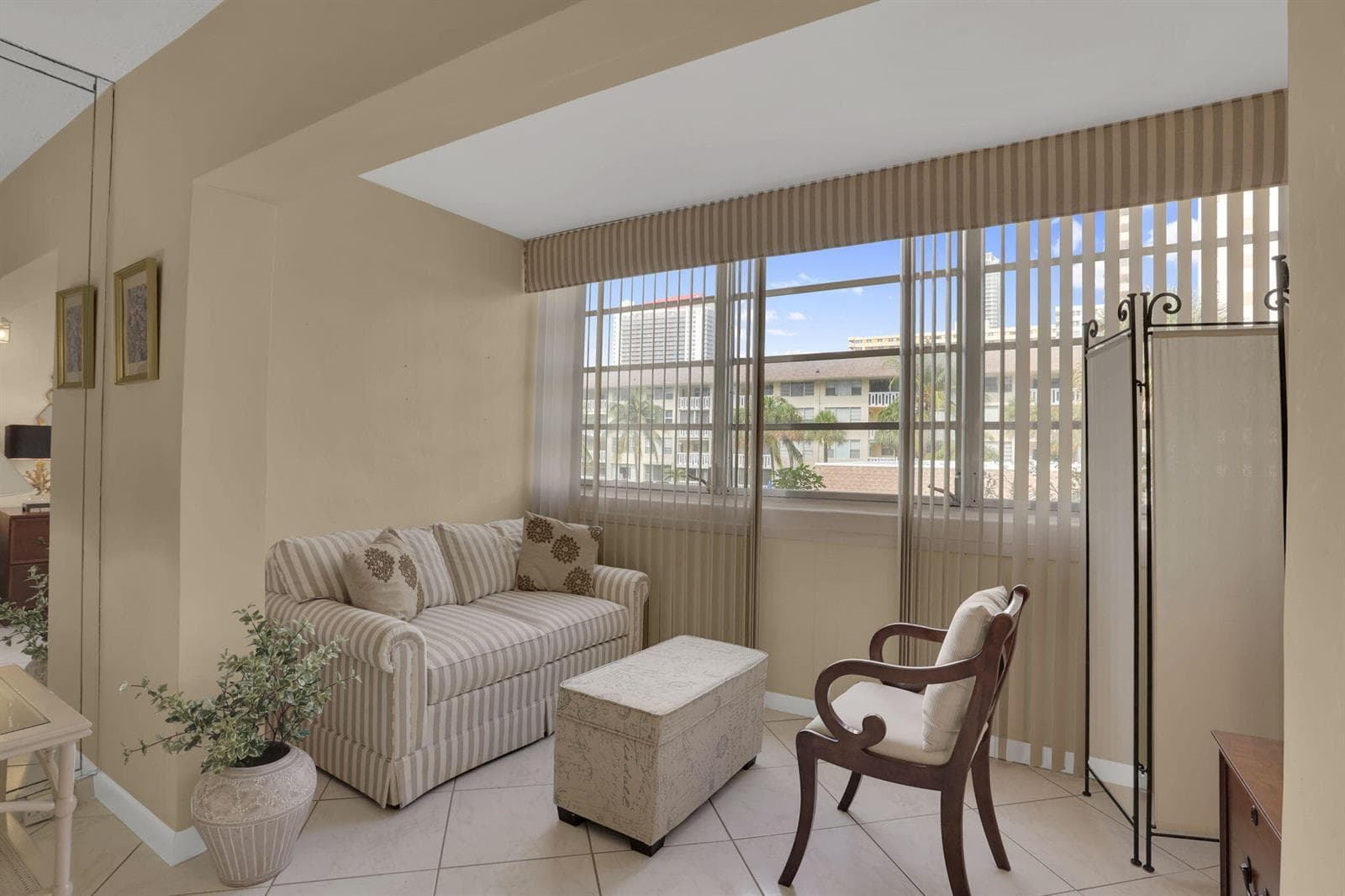 1891 S Ocean Drive 202 photo 8