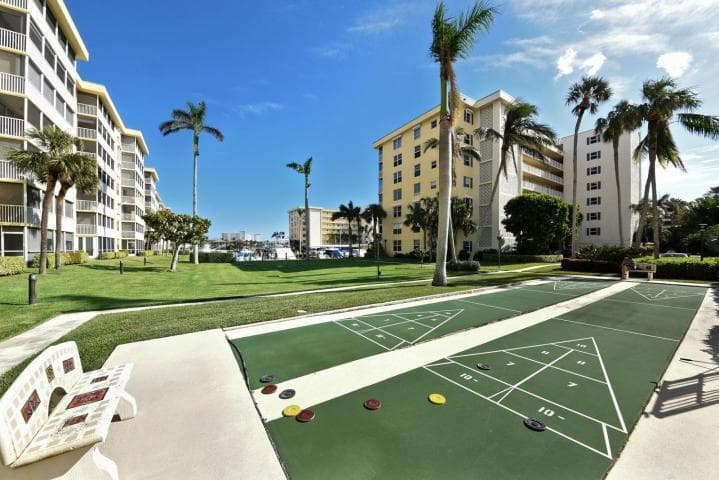 1 Harbourside Drive 1103 photo 12