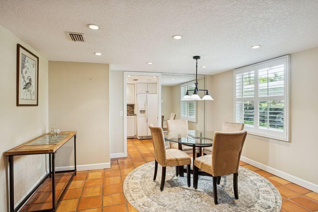 1 Harbourside Drive 1103 photo 25