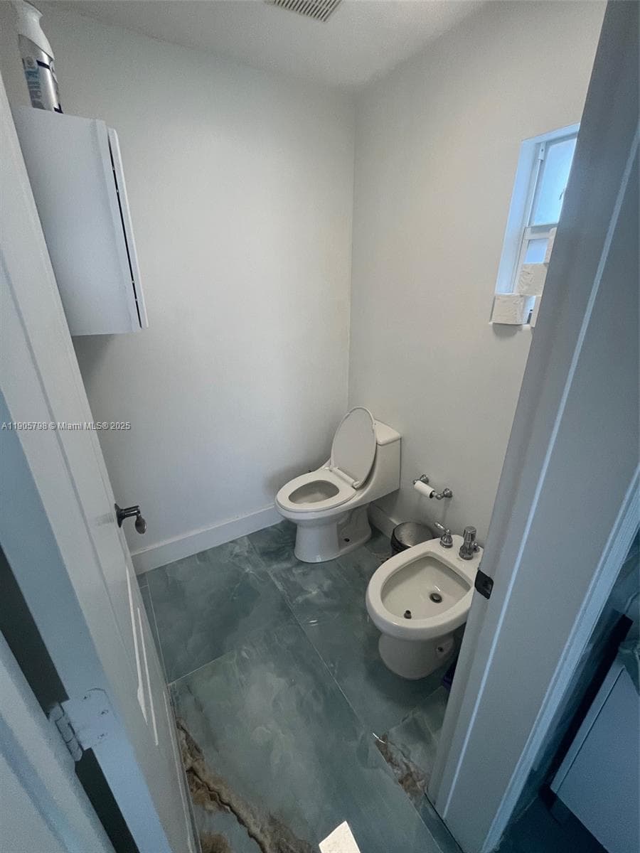 3915 168th St 3915 photo 25