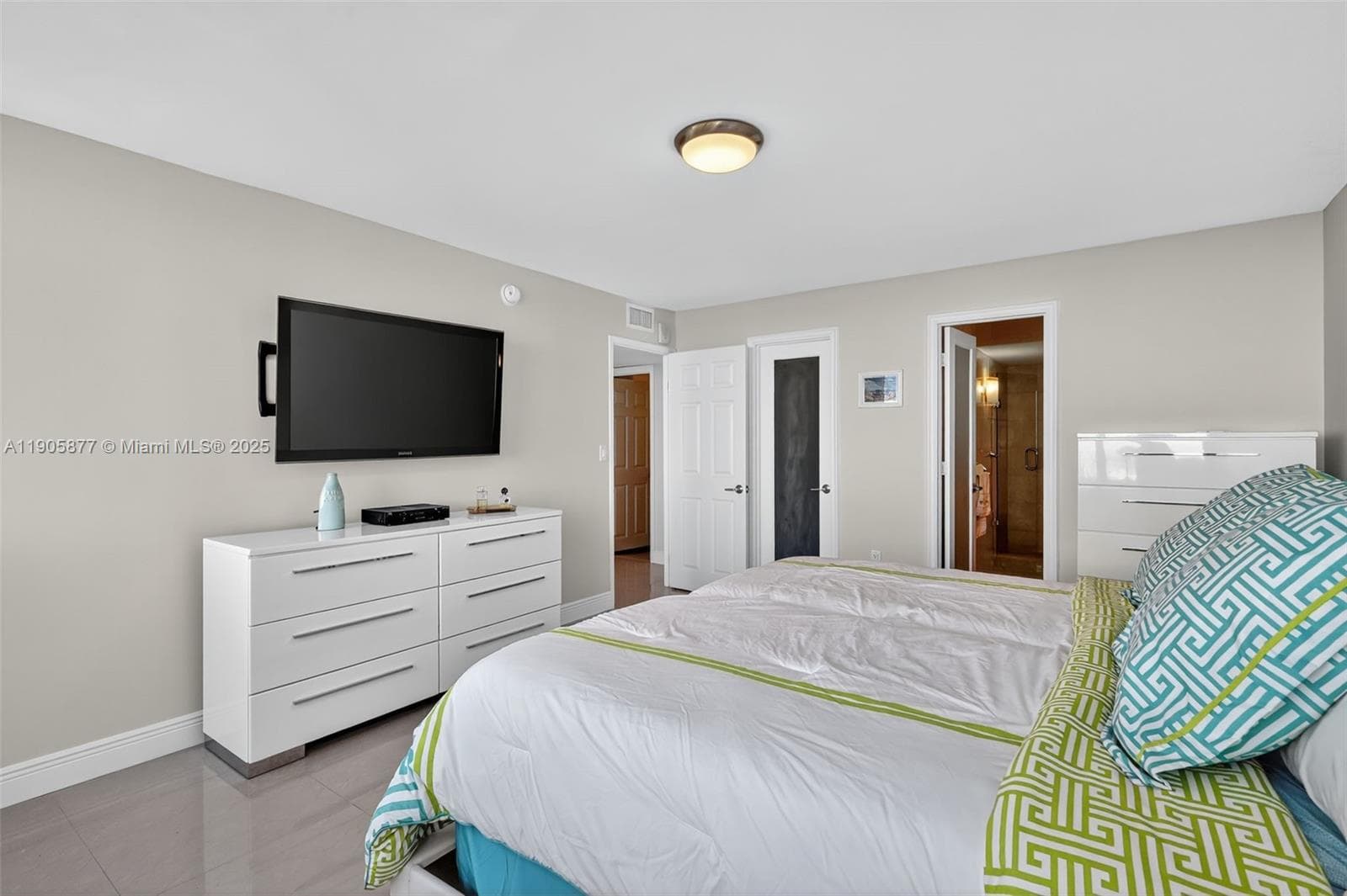 7135 Collins Ave 705 photo 25