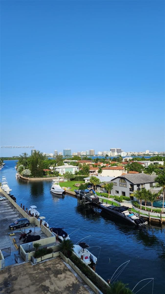 2500 135th St B605 photo 4