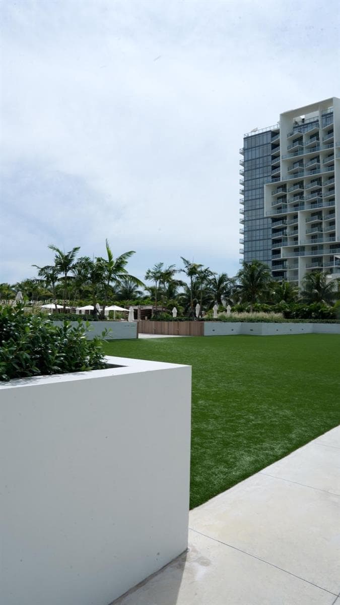 2301 Collins Ave 836 photo 17