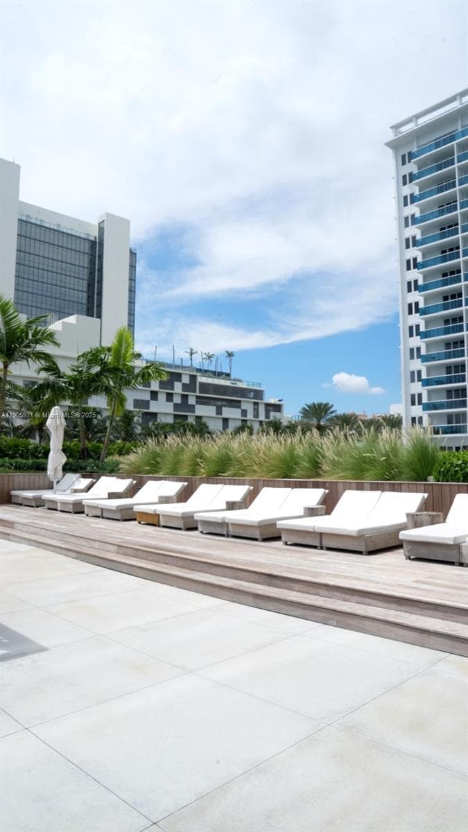 2301 Collins Ave 836 photo 18