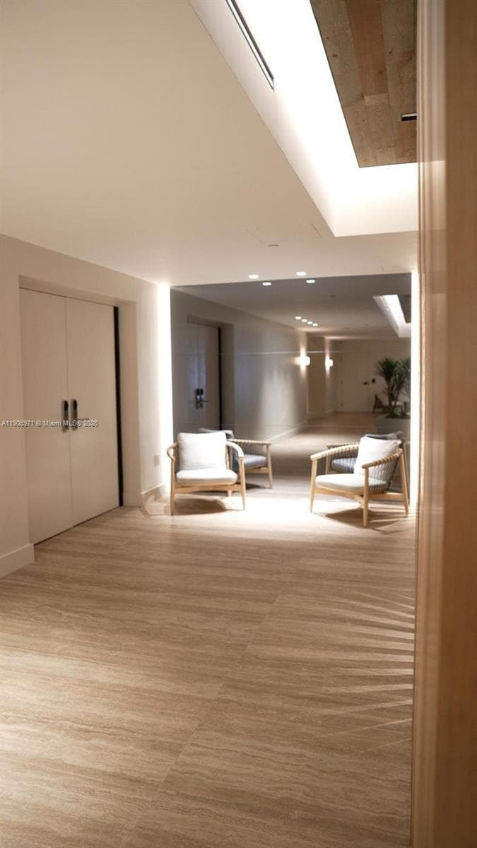 2301 Collins Ave 836 photo 25
