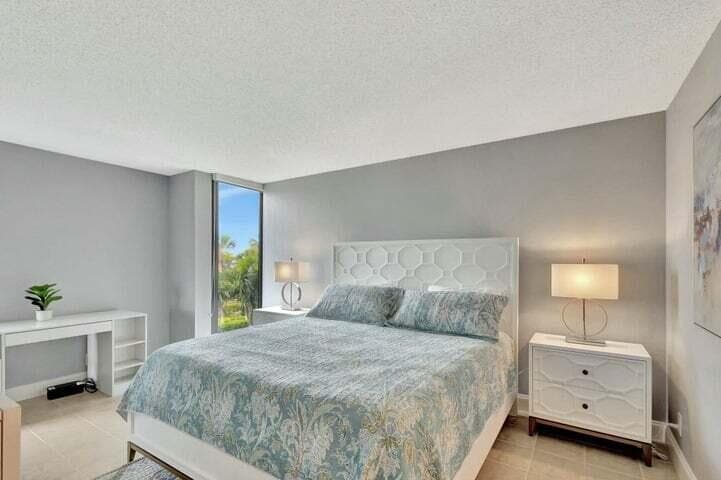 5550 N Ocean Drive 2b photo 17
