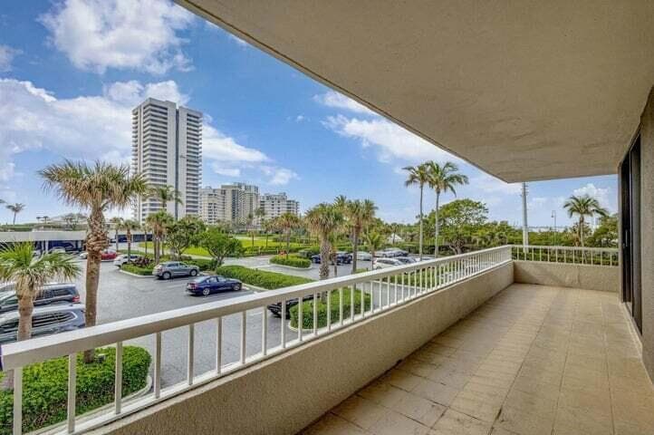 5550 N Ocean Drive 2b photo 21