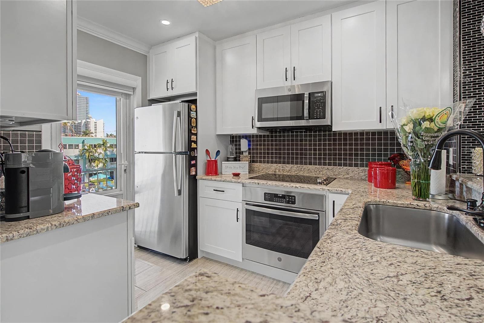 1461 S Ocean Boulevard 328 photo 8