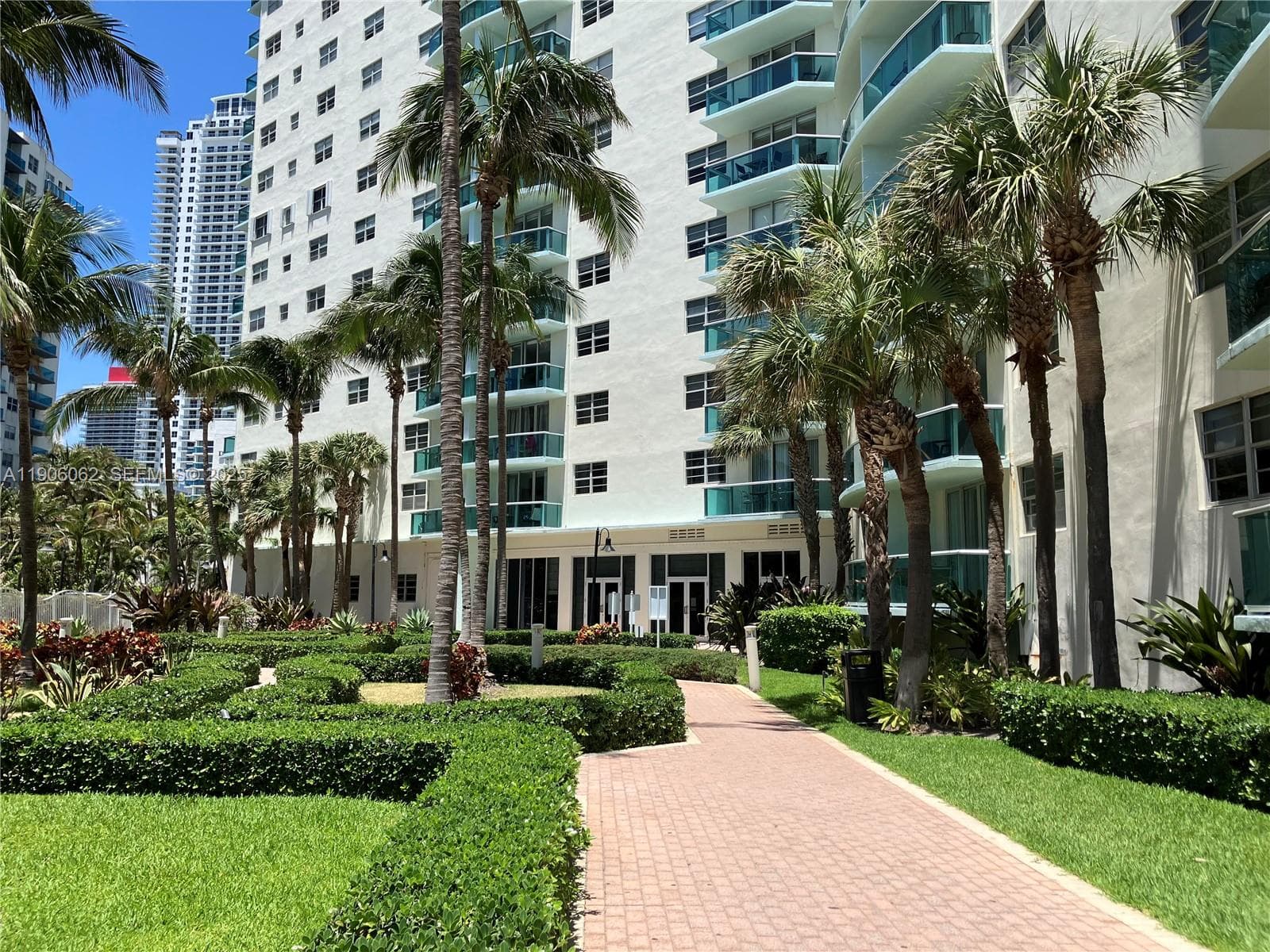 3901 Ocean Dr 4P photo 3