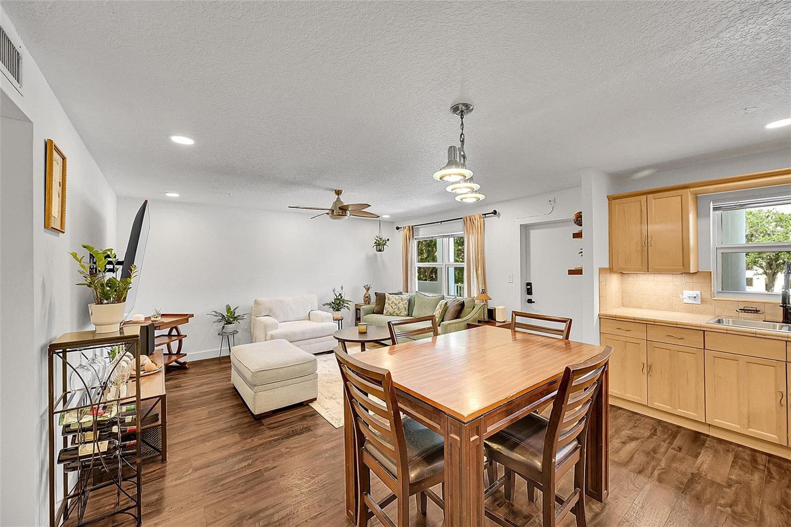 2850 NE 14th St Causeway B-203 photo 5