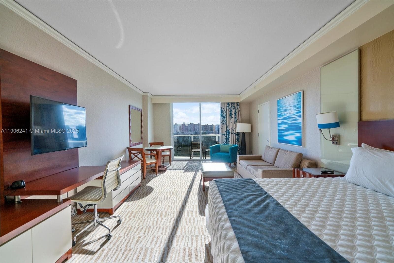 18001 Collins Ave 1117 photo 1