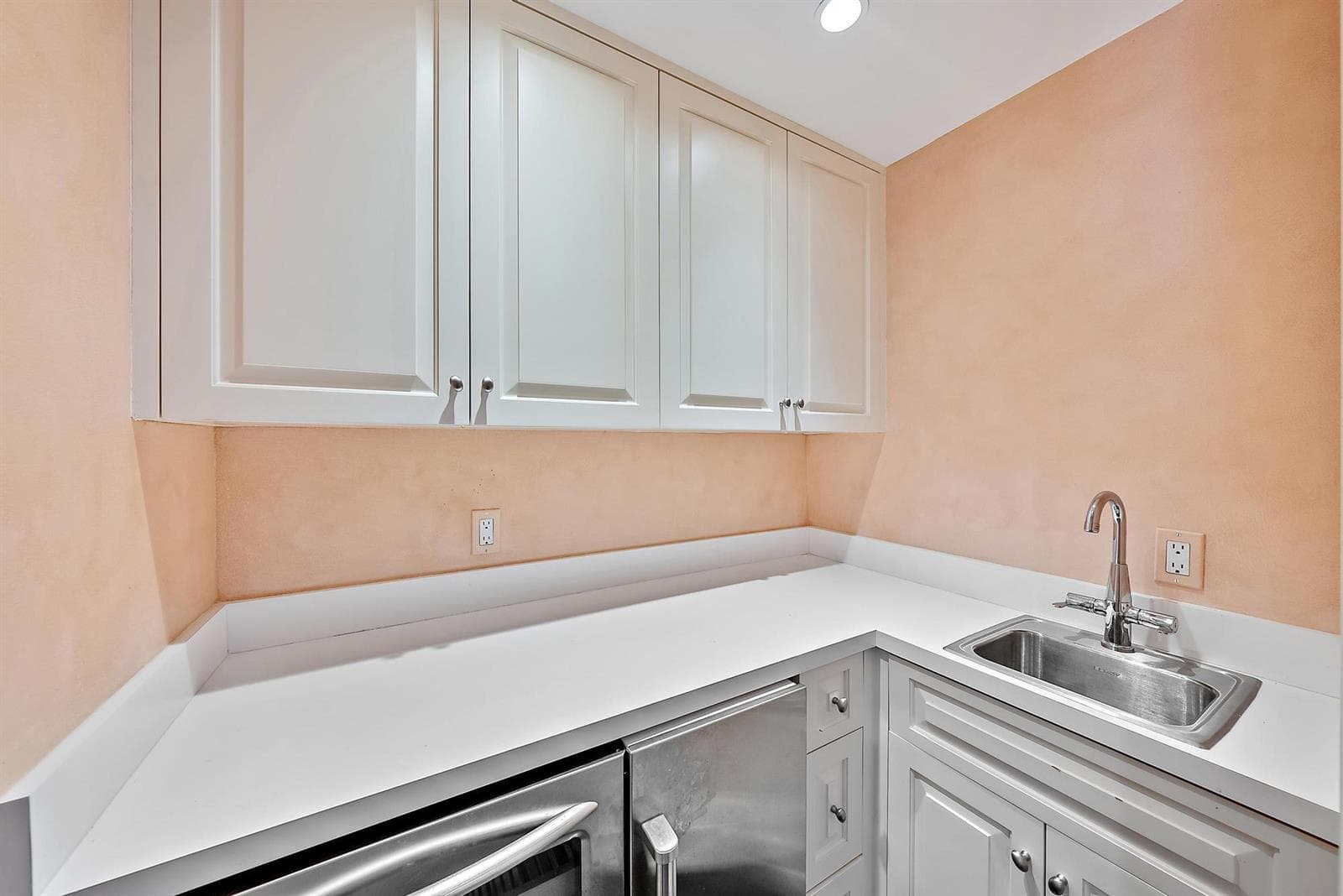 425 Worth Avenue 2f photo 13