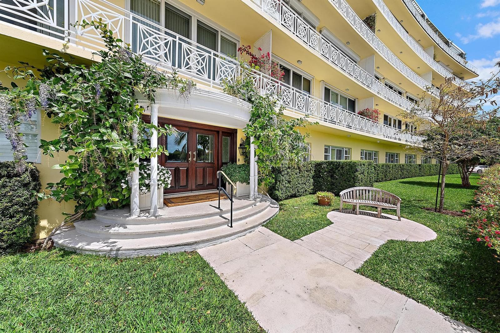 425 Worth Avenue 2f photo 5