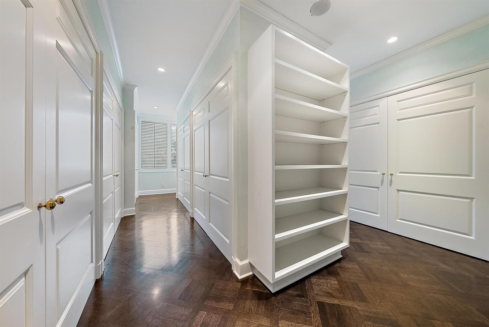 425 Worth Avenue 2f photo 20