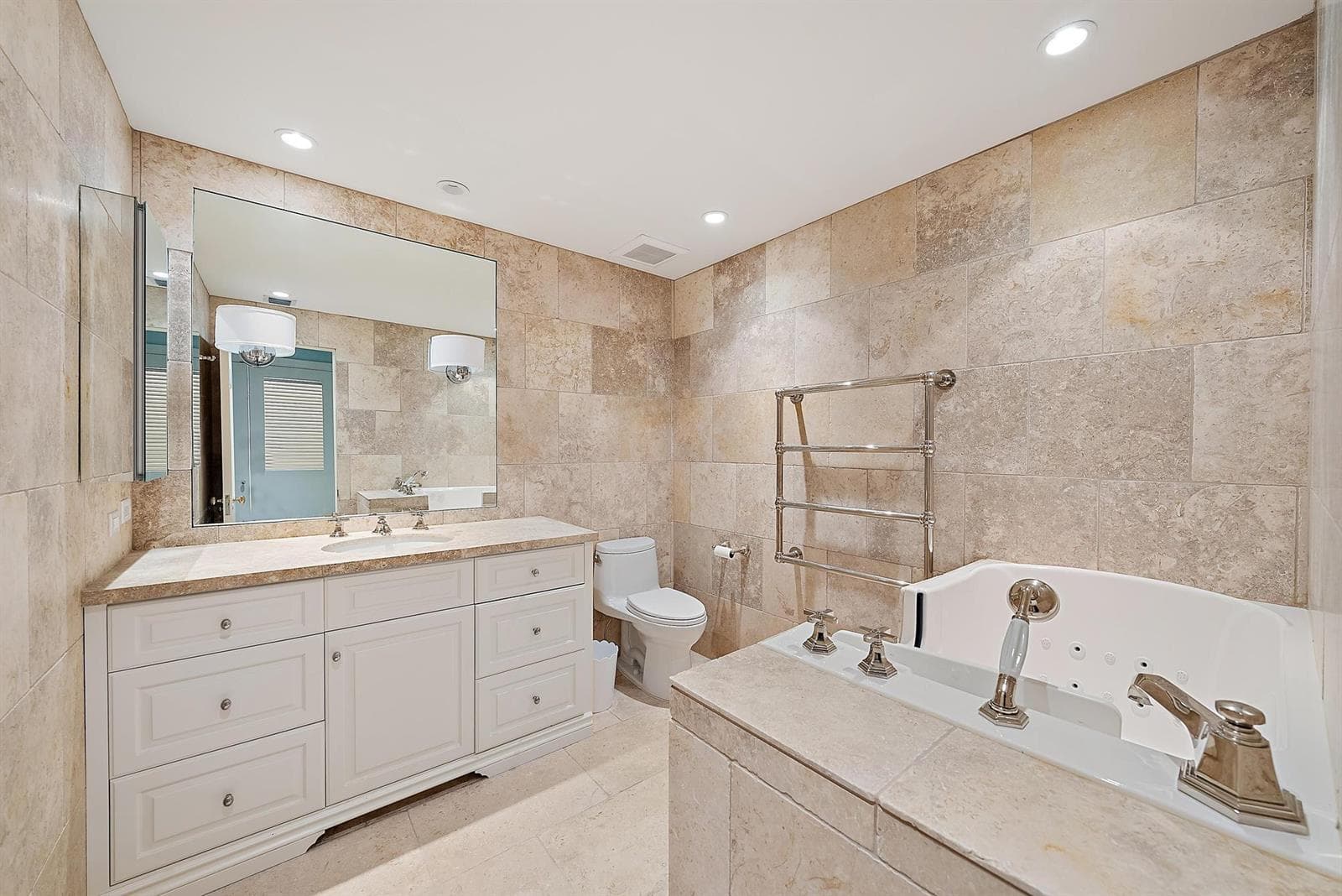 425 Worth Avenue 2f photo 21