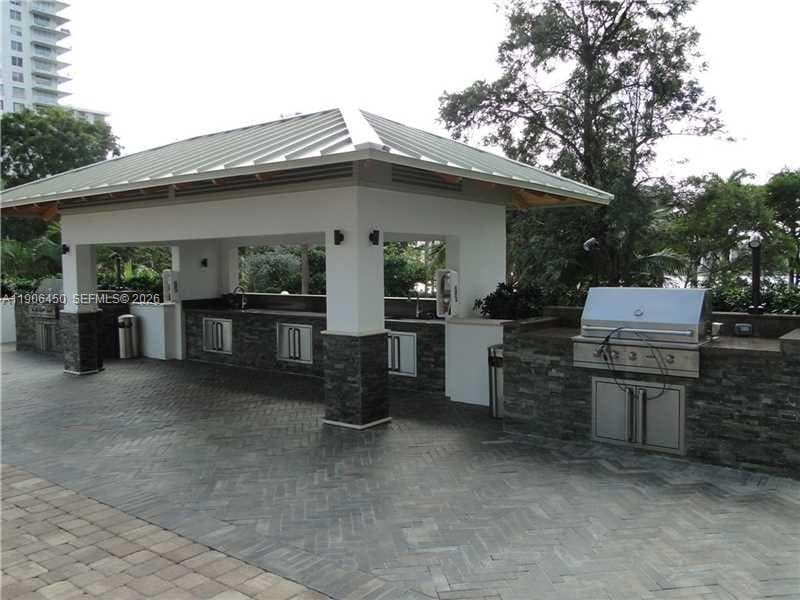 2801 183rd St 1411W photo 12