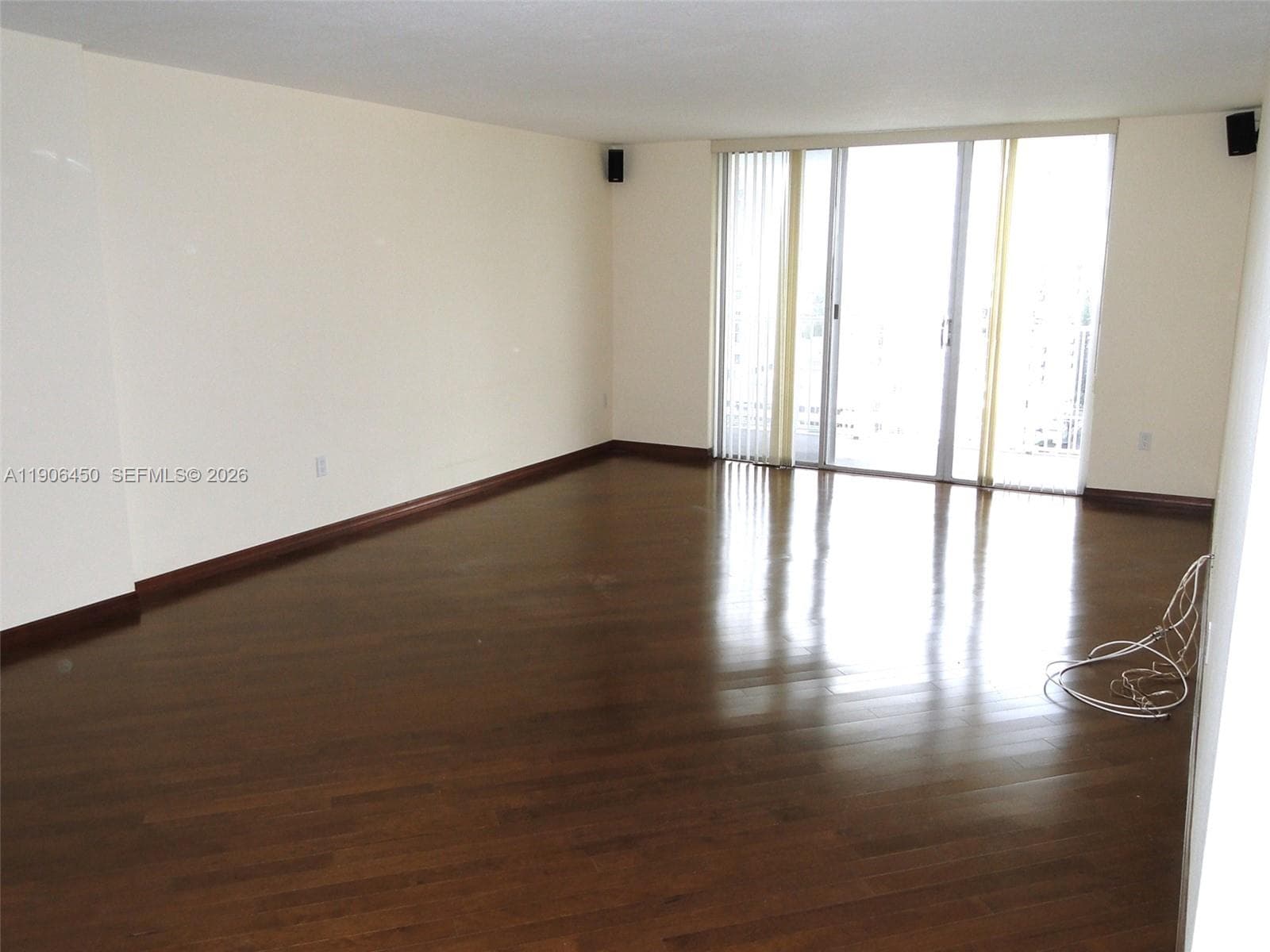 2801 183rd St 1411W photo 4