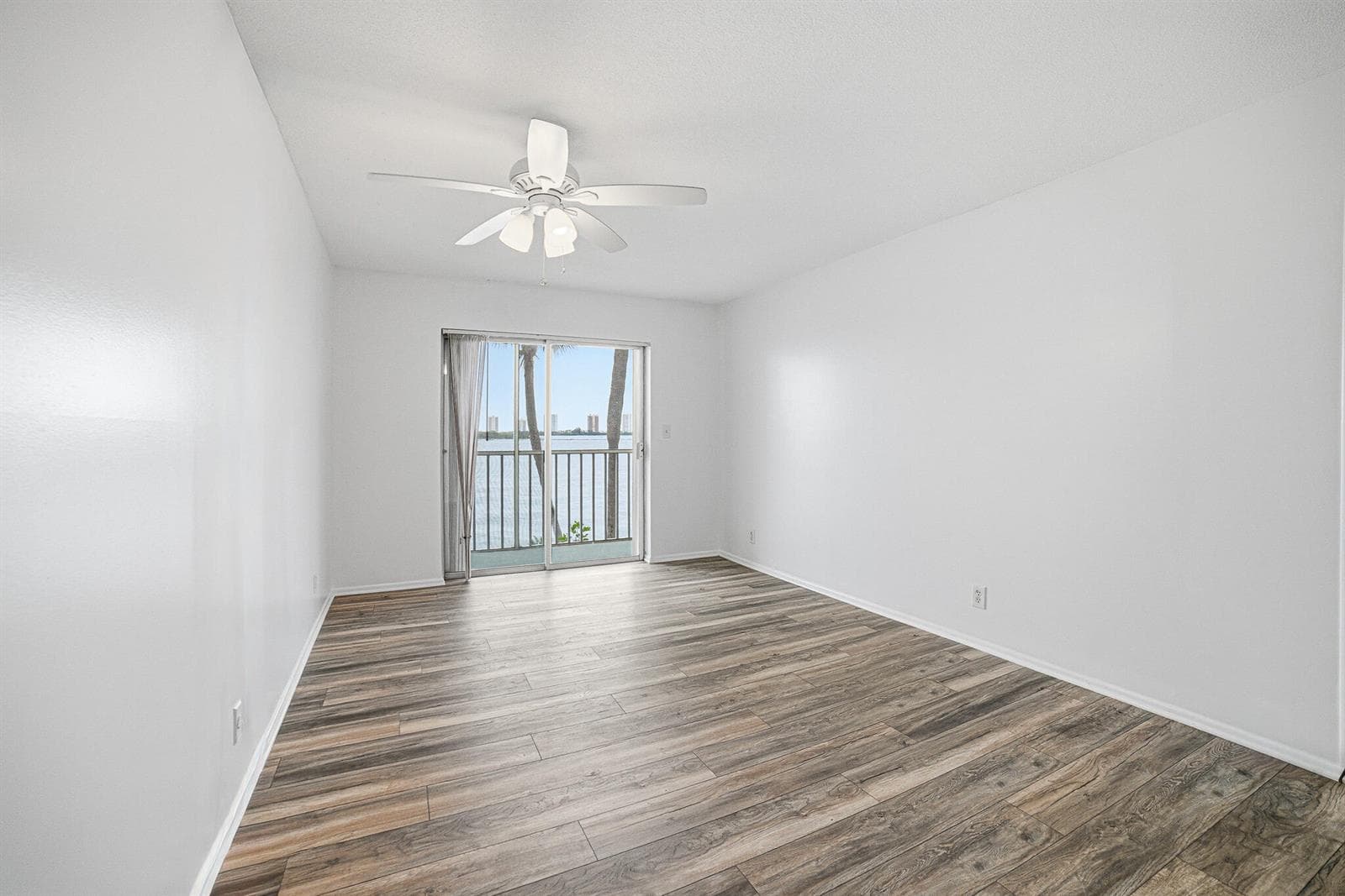 101 Doolen Court 201 photo 20