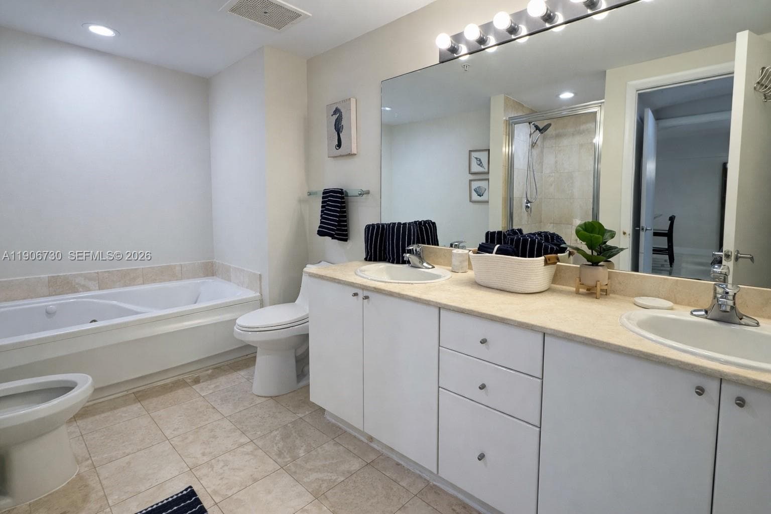 17375 Collins Ave 1505 photo 16