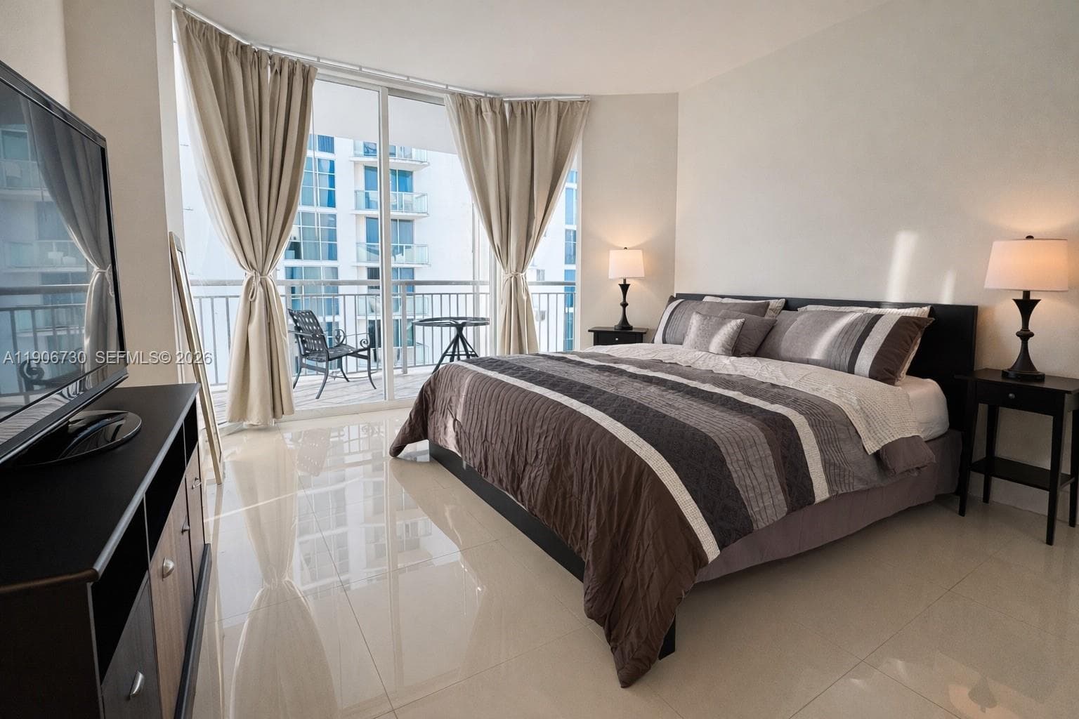 17375 Collins Ave 1505 photo 14