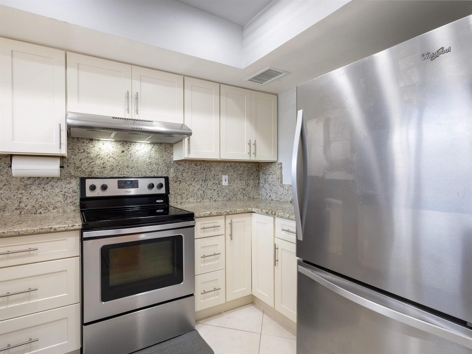 701 NE Harbour Terrace 2140 photo 12