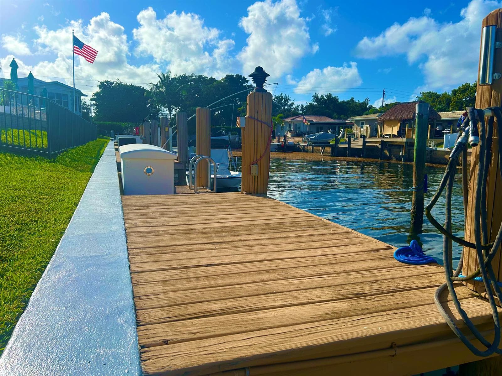 701 NE Harbour Terrace 2140 photo 4