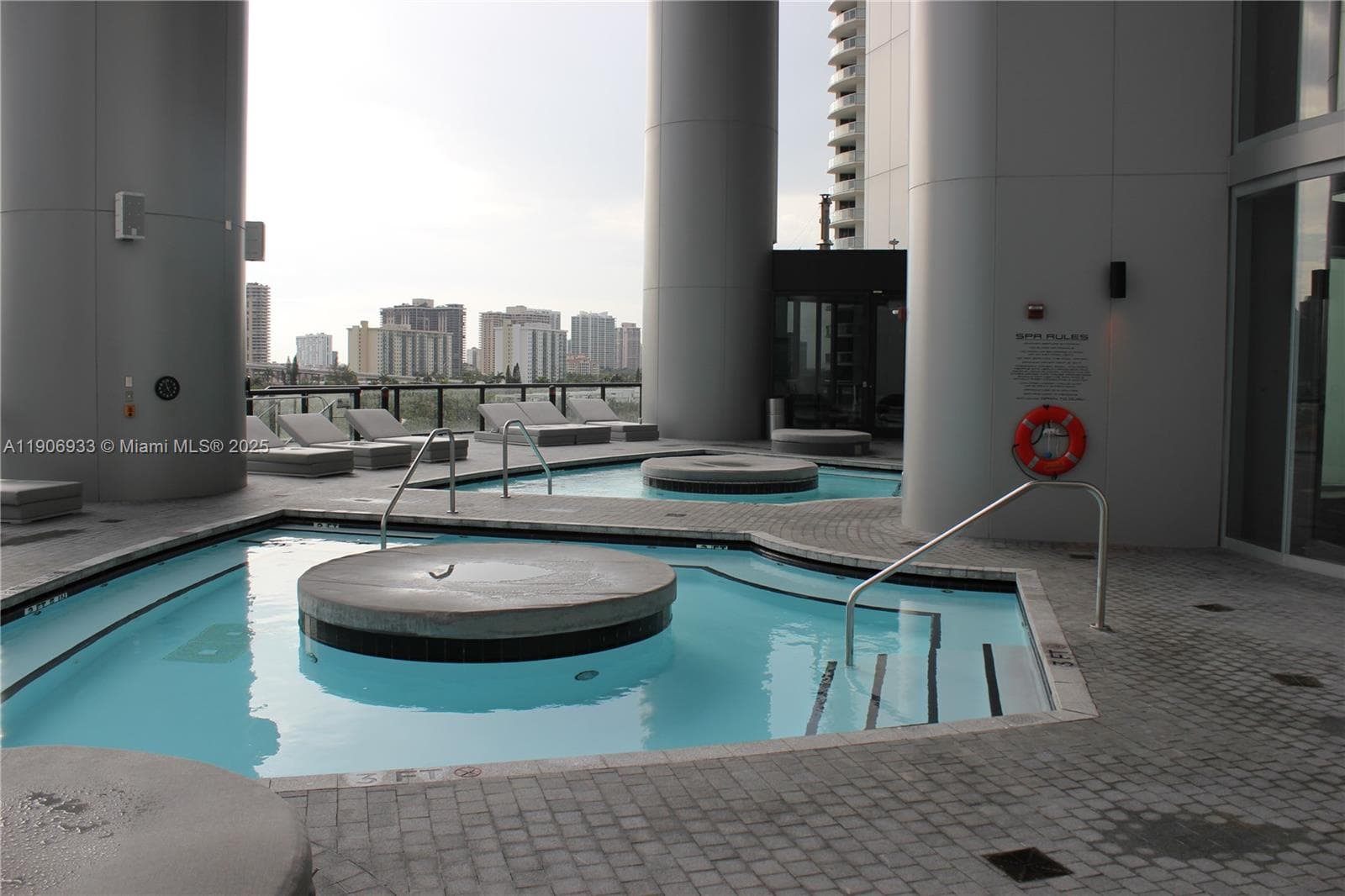 18555 Collins Ave 4804 photo 6