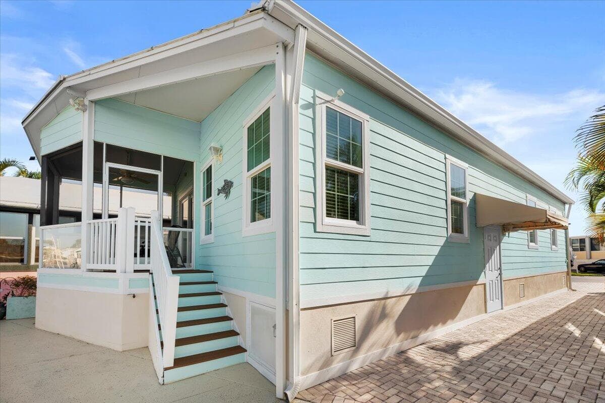 10701 S Ocean Drive 827 photo 6