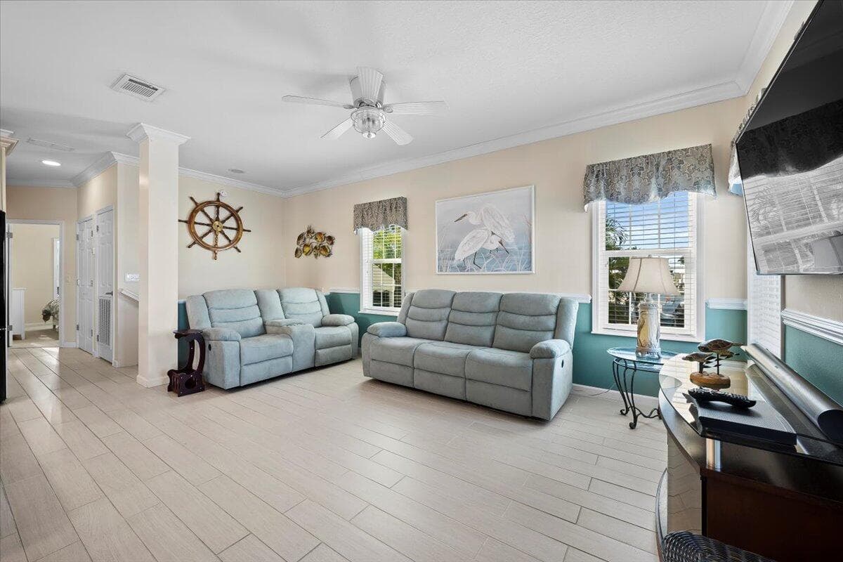 10701 S Ocean Drive 827 photo 13