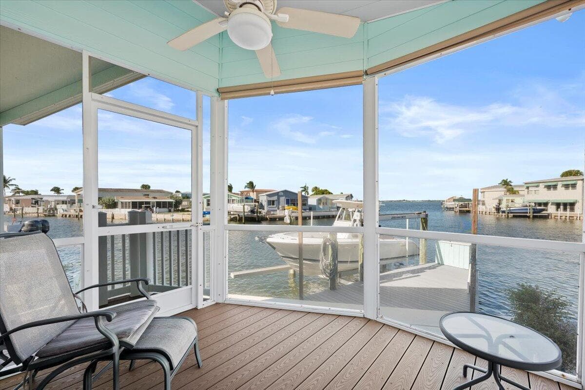 10701 S Ocean Drive 827 photo 10