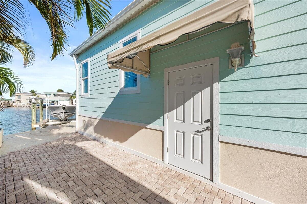 10701 S Ocean Drive 827 photo 4