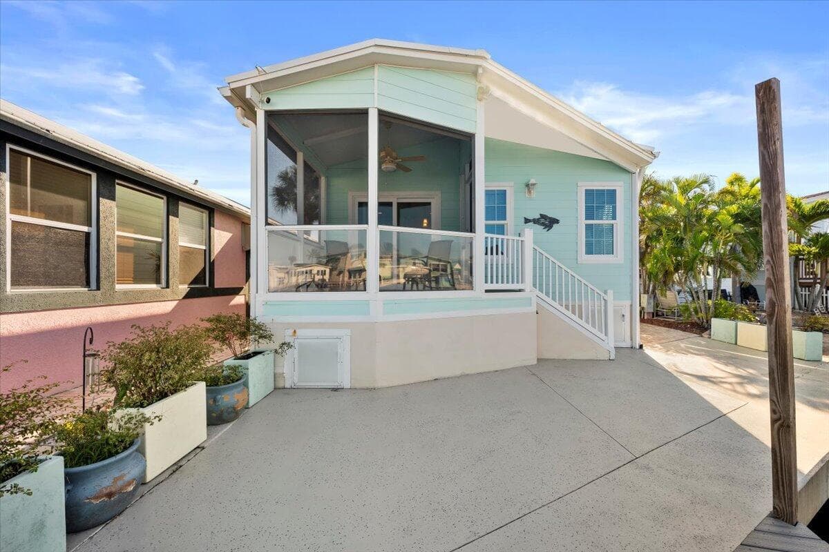 10701 S Ocean Drive 827 photo 8