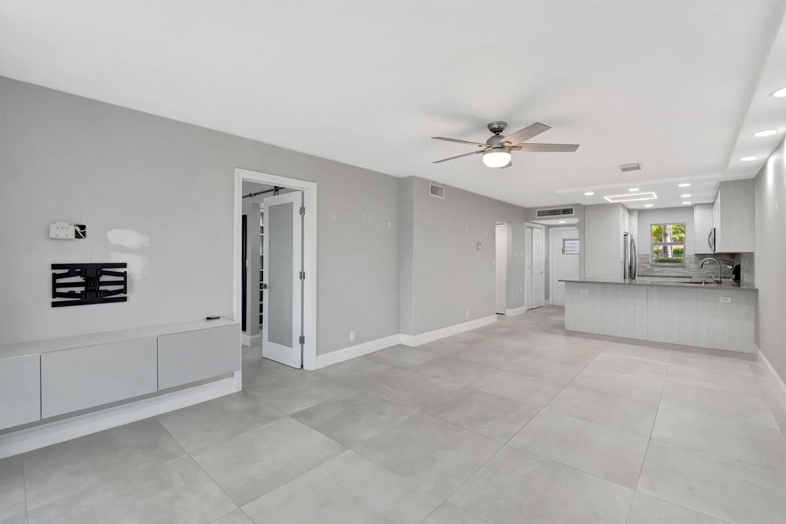 750 NE Spanish River Boulevard 103 photo 17